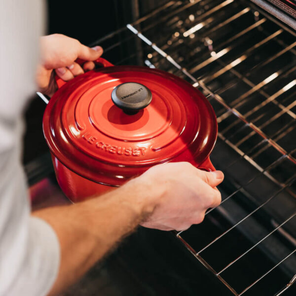 0.9 Cubic Feet Capacity 900 Watts Kitchen Essentials for the Countertop Stainless Steel - Imagen 3